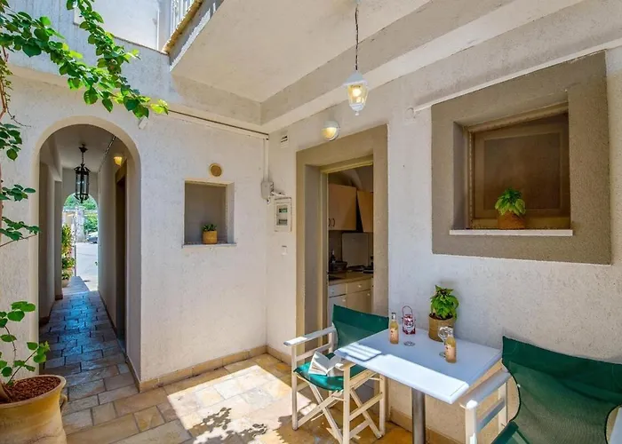 Arokaria By Paxosretreats Apartamento